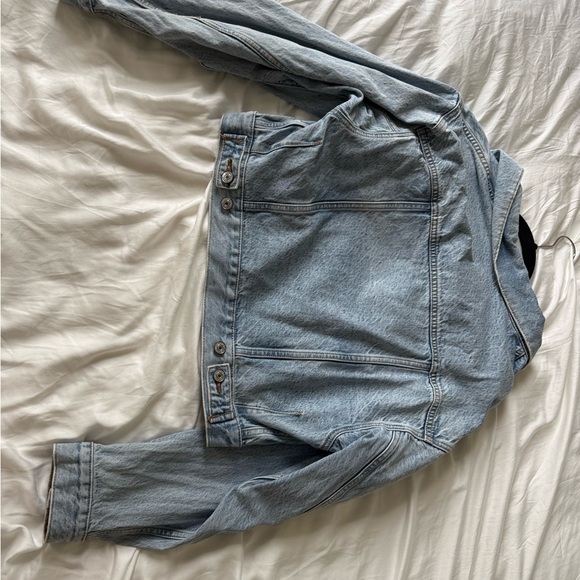 Abercrombie Cropped Denim Jacket - Picture 2 of 2